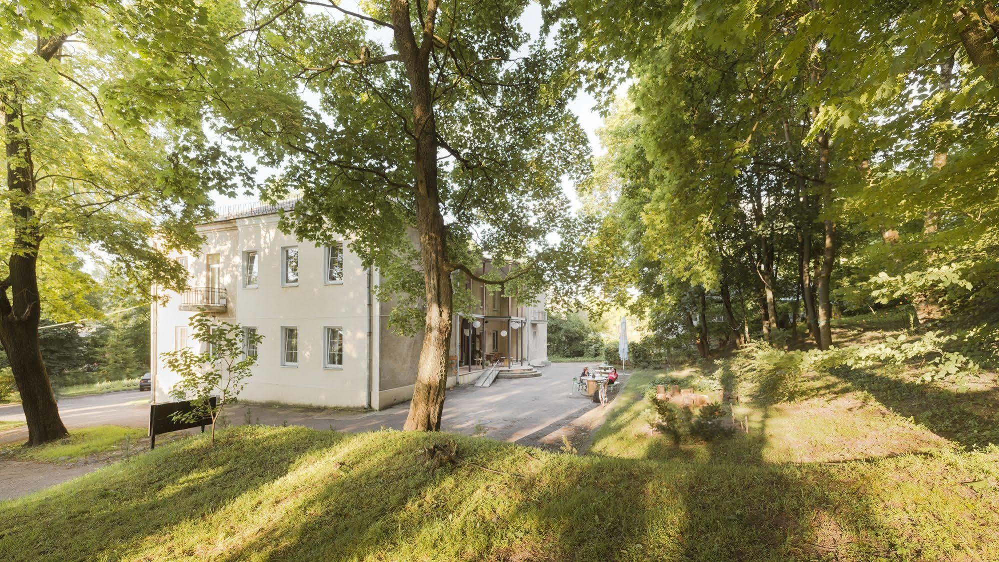 Downtown Forest Hostel & Camping Vilnius Exterior photo